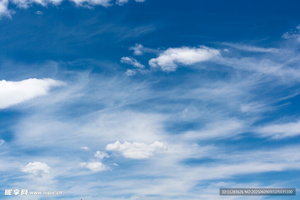 藍天白云美景