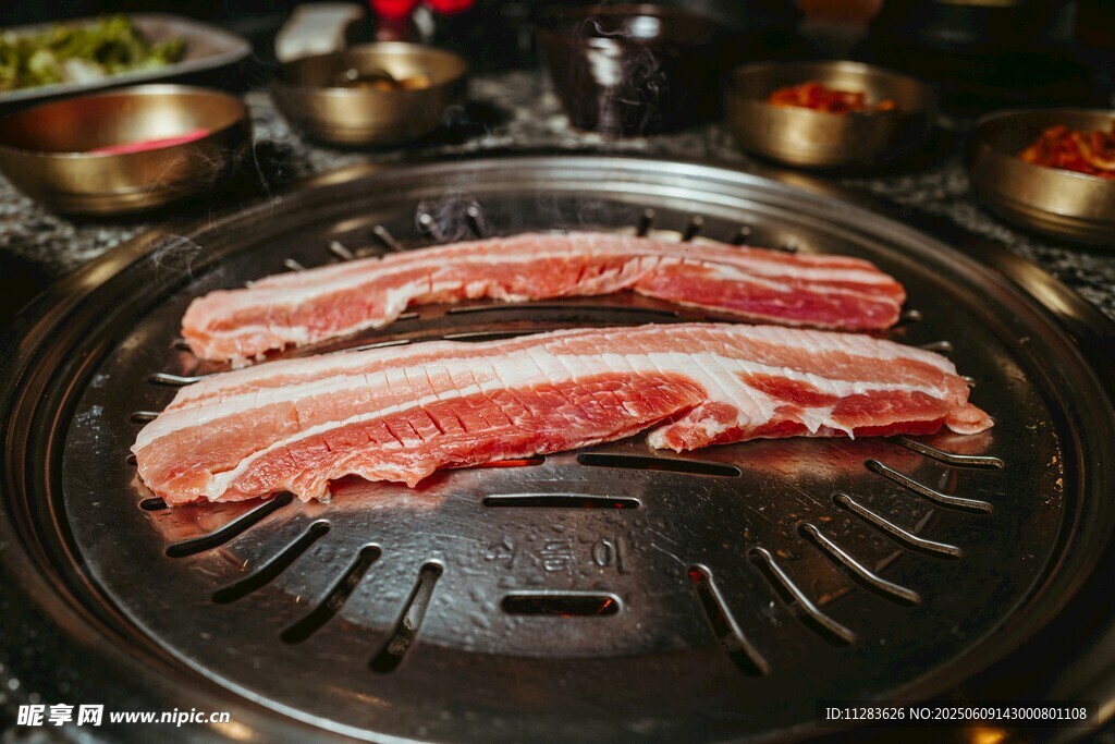 韓式烤肉五花肉誘人烤制