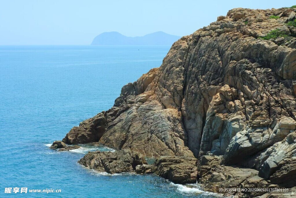 海邊礁石