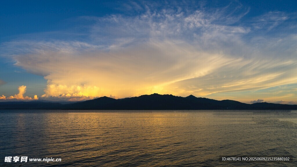海上日落美景