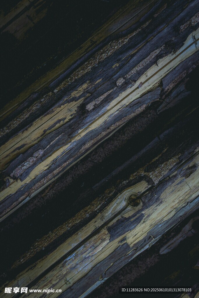 深色木紋紋理背景圖