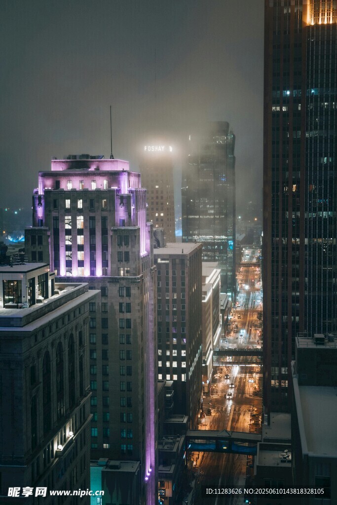 都市夜景璀璨燈光秀