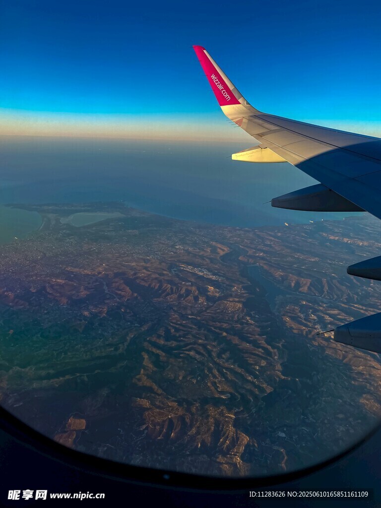 機窗外的壯麗高空景觀