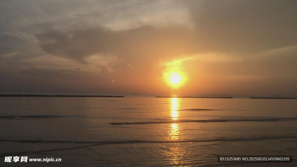 海邊日落美景