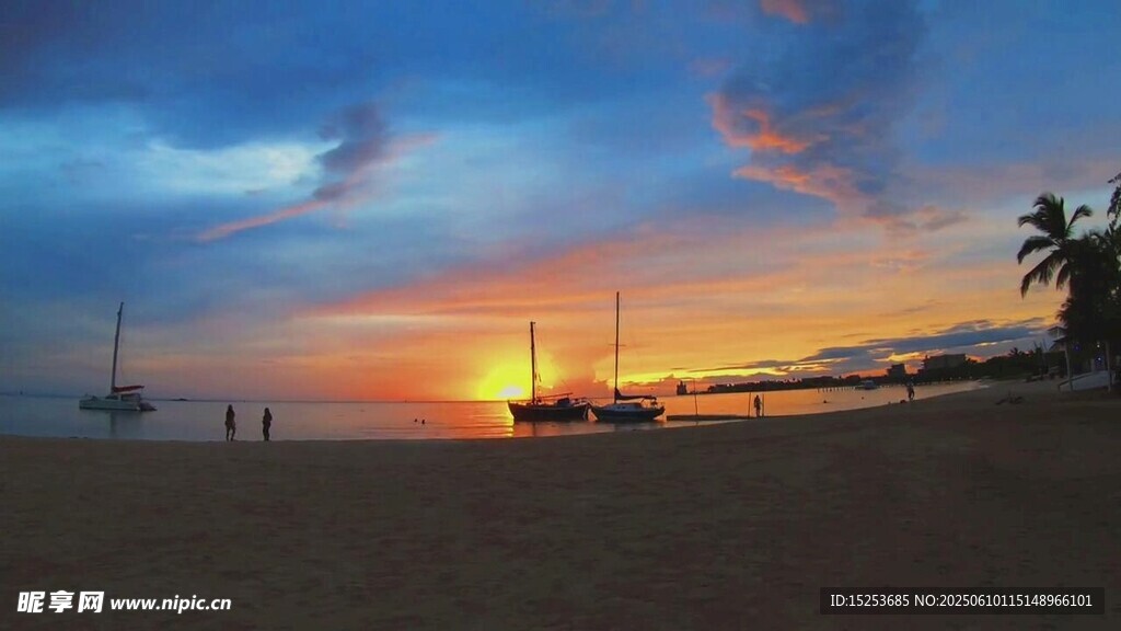 海灘日落美景