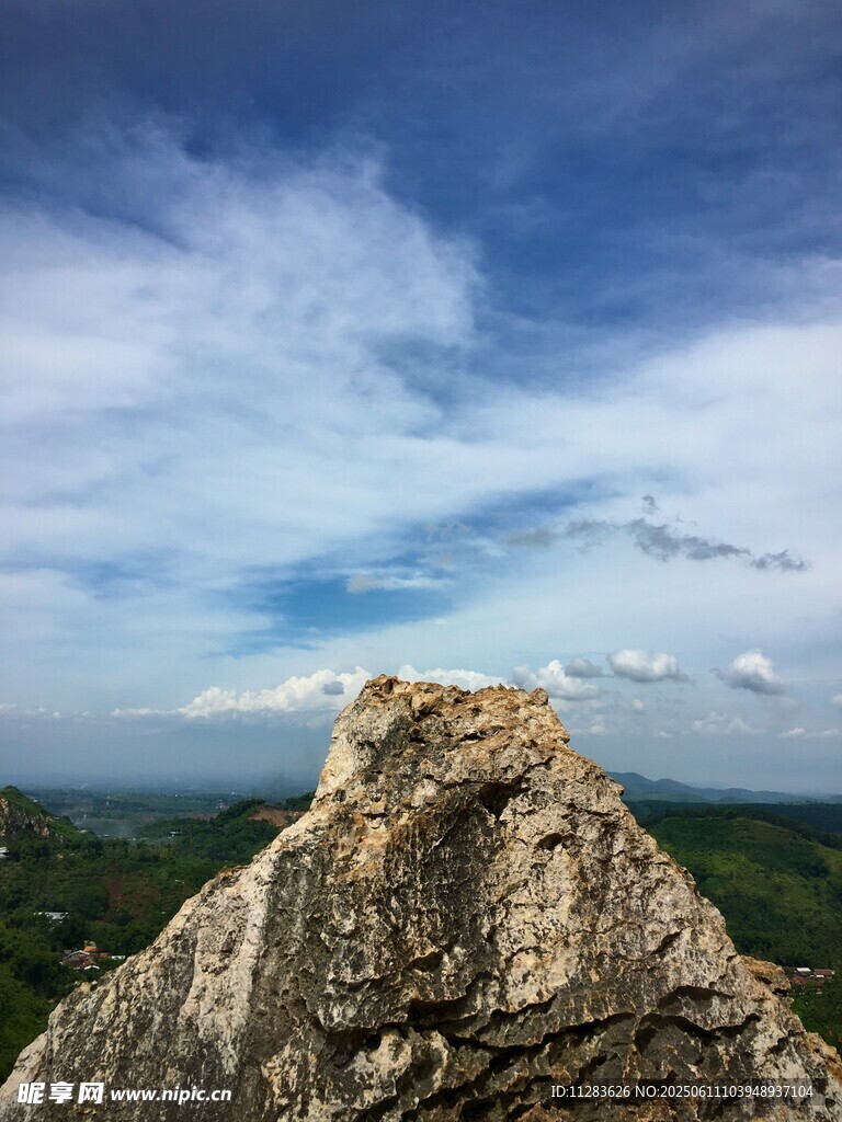 山巔風(fēng)光