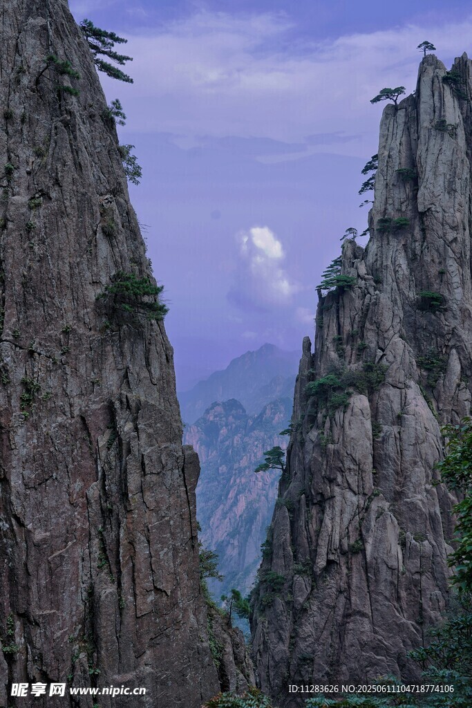 壯麗黃山奇峰景觀