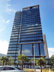 現(xiàn)代建筑  辦公大樓