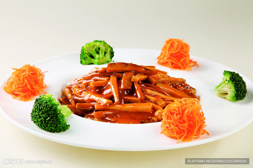 美味醬燒魷魚配蔬菜