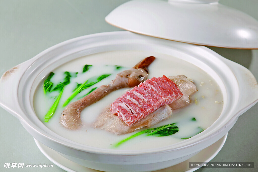 海鮮粥品食材豐富誘人