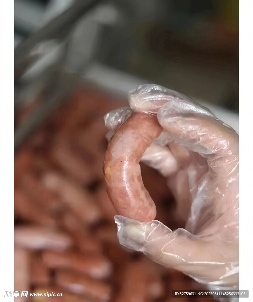 手工制作香腸過程