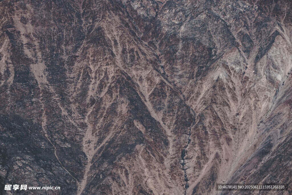 壯麗山脈地貌景觀