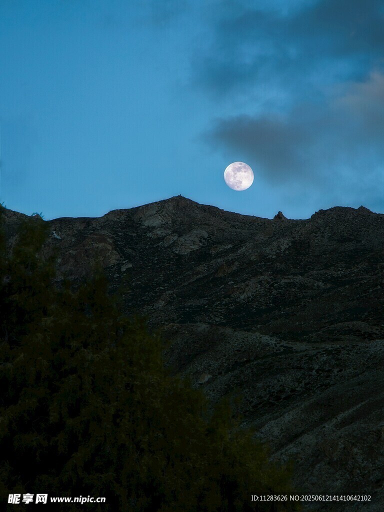 山間明月夜