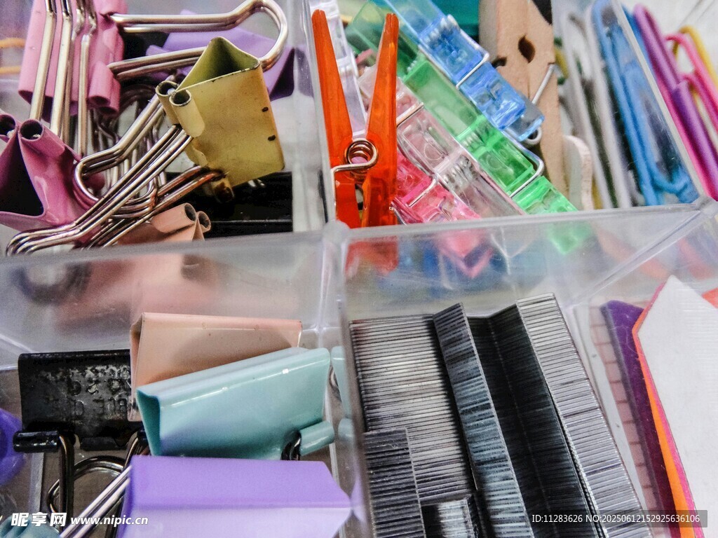 多彩文具收納展示
