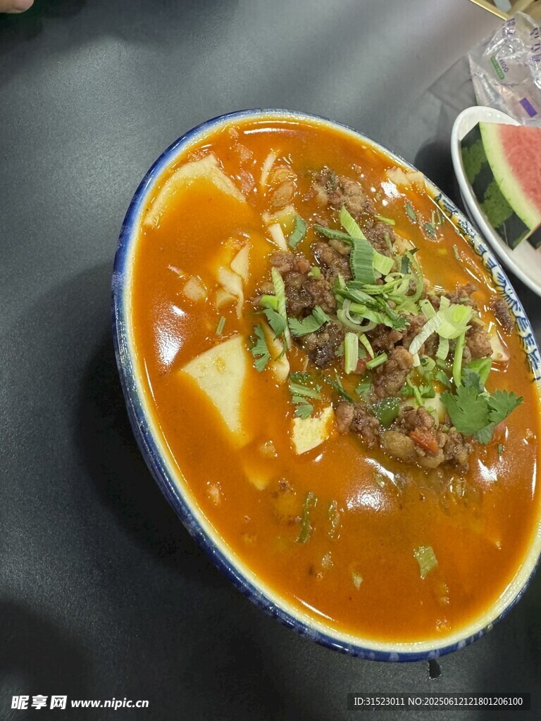 美味牛肉豆腐湯