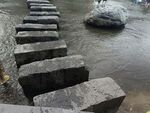 水中石墩步道