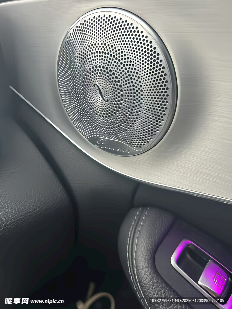 汽車精致音響特寫