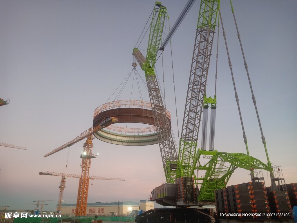 海上風電施工場景