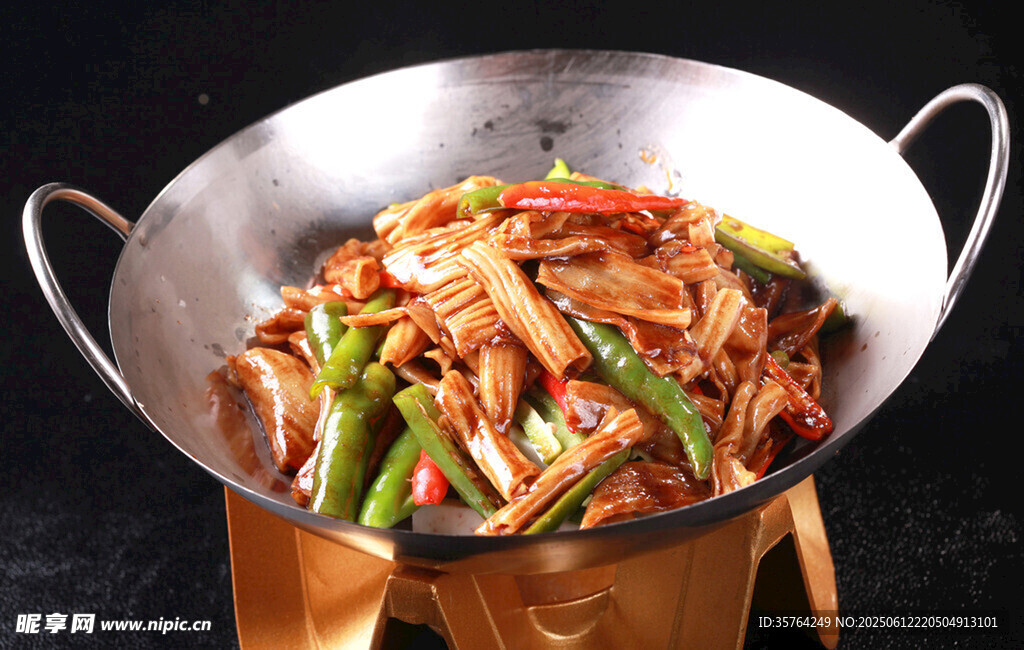 美味干鍋食材豐富多樣