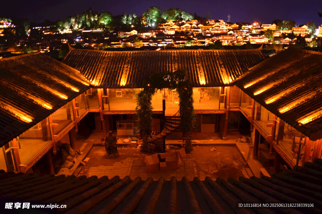 古建夜景