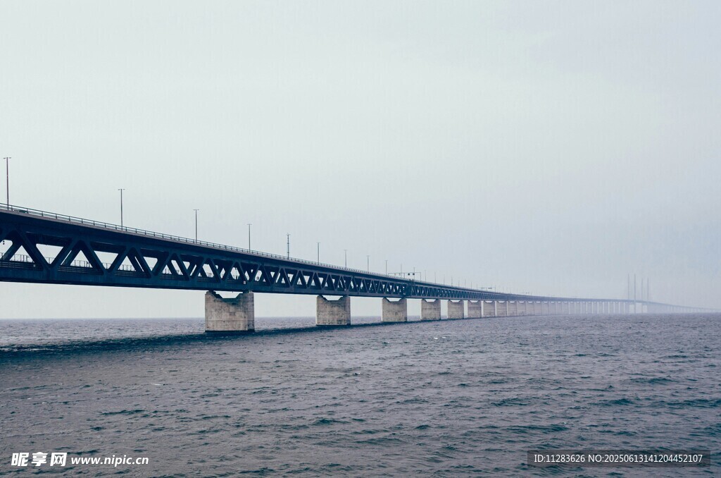 跨海大橋橫跨廣闊海面