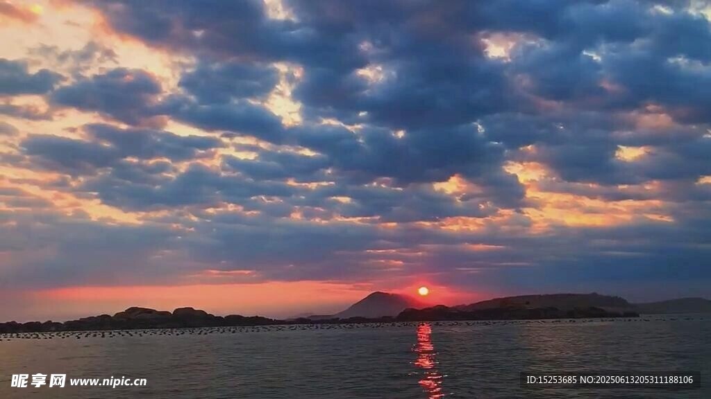 海上日落美景