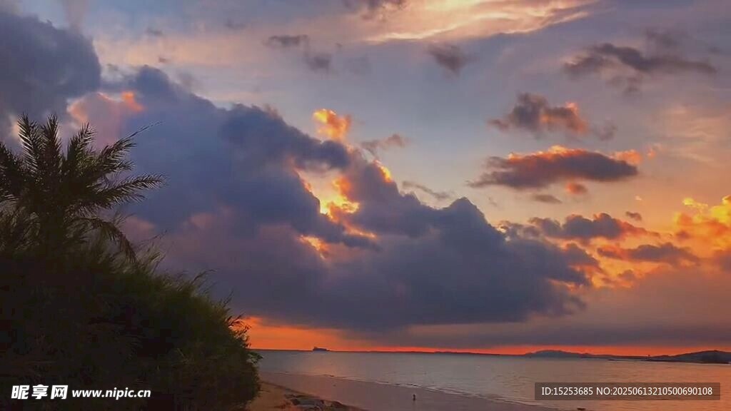 海邊日落美景