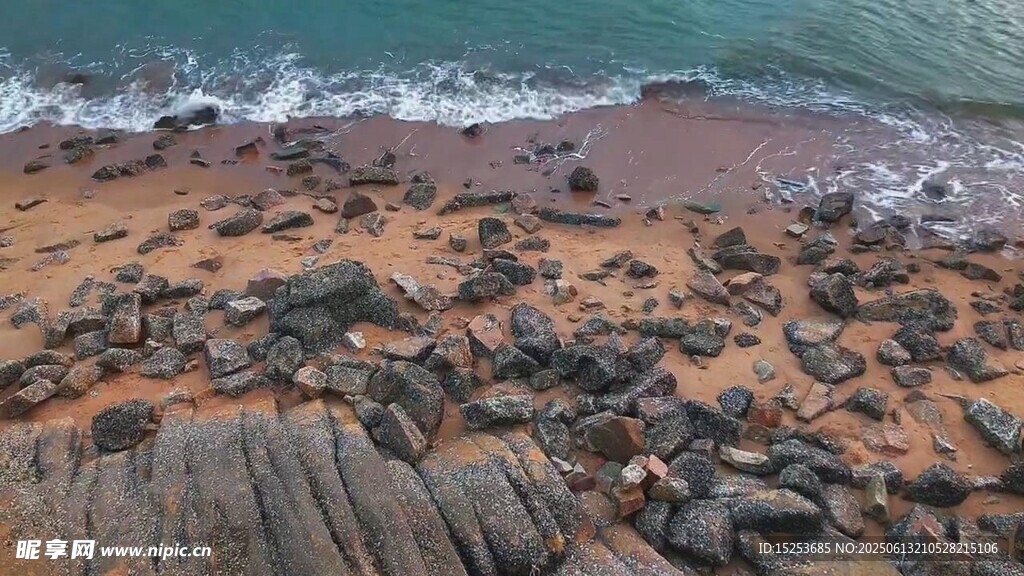 海邊礁石沙灘美麗景致