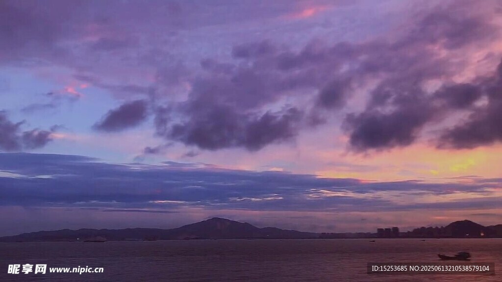 黃昏時分的壯麗天空景觀
