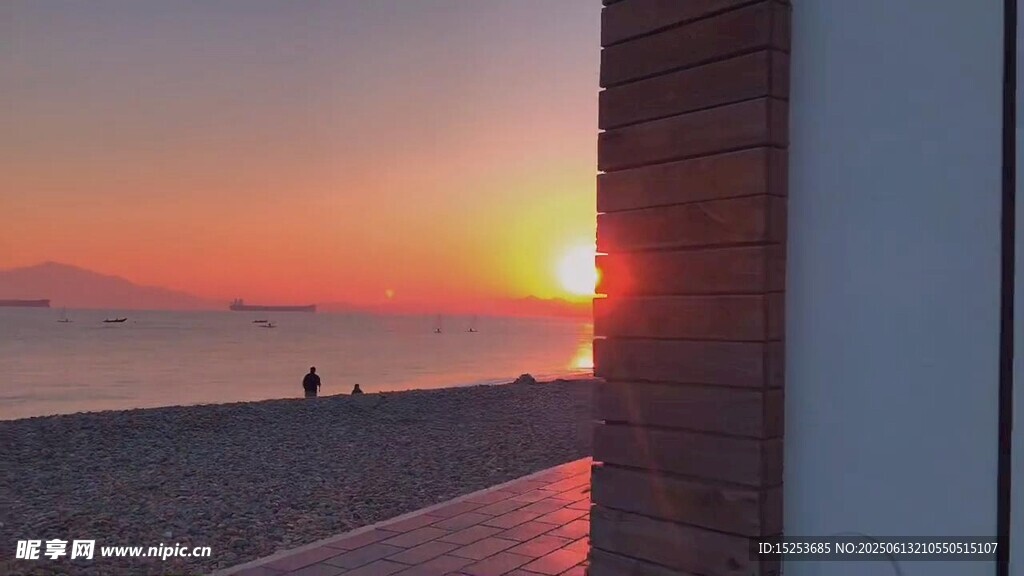 海邊日落美景