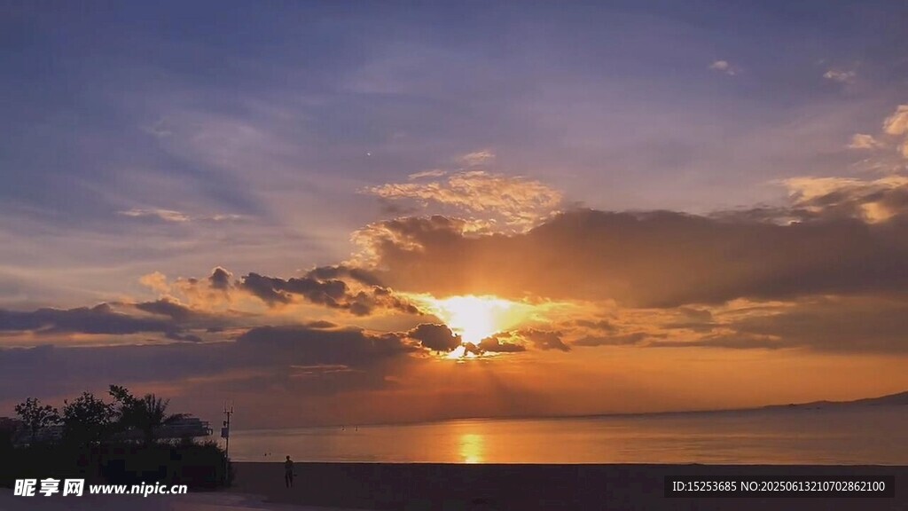 海邊日落美景
