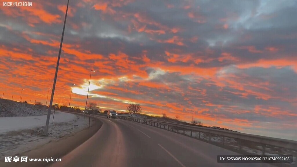 夕陽(yáng)下的公路美景