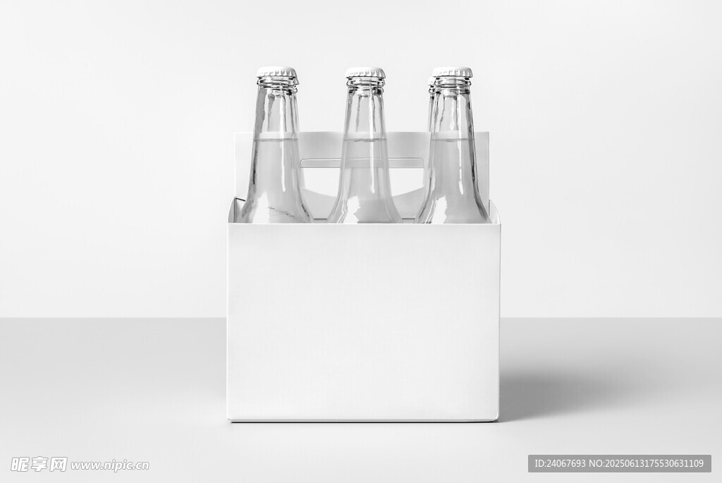 白色箱裝玻璃瓶飲料
