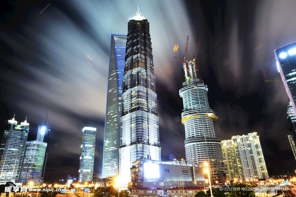 夜景摩天大樓群