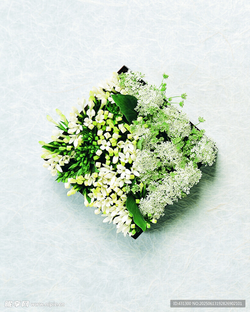 白色小花綠植組合擺件