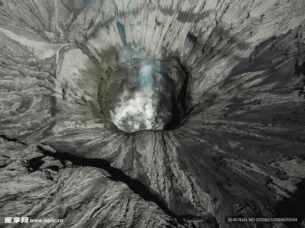 火山口壯麗景觀