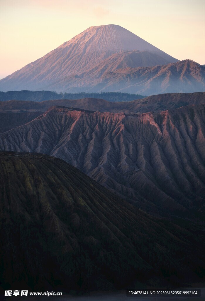 壯麗火山景觀