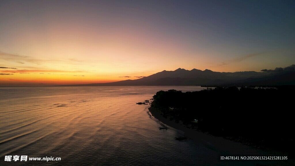 海邊日落美景