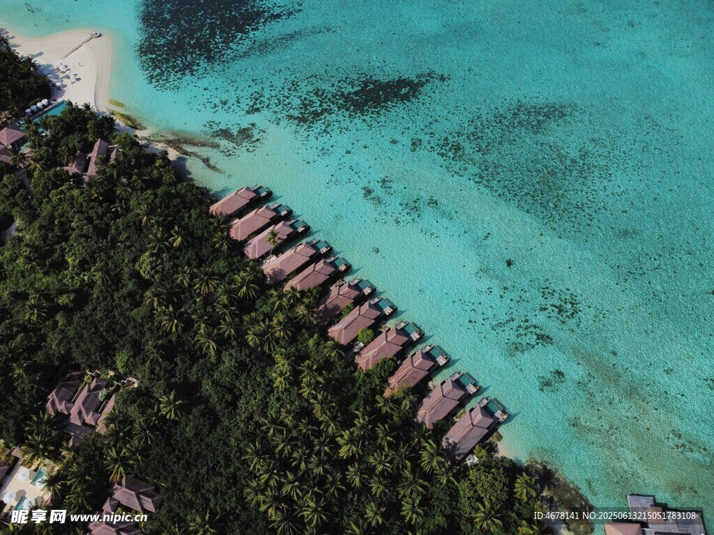 海島水上度假屋俯瞰美景