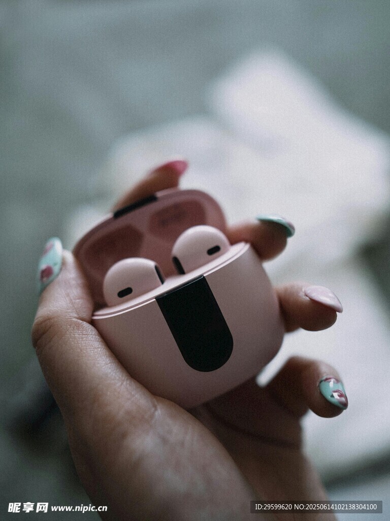 手持可愛卡通無線耳機(jī)