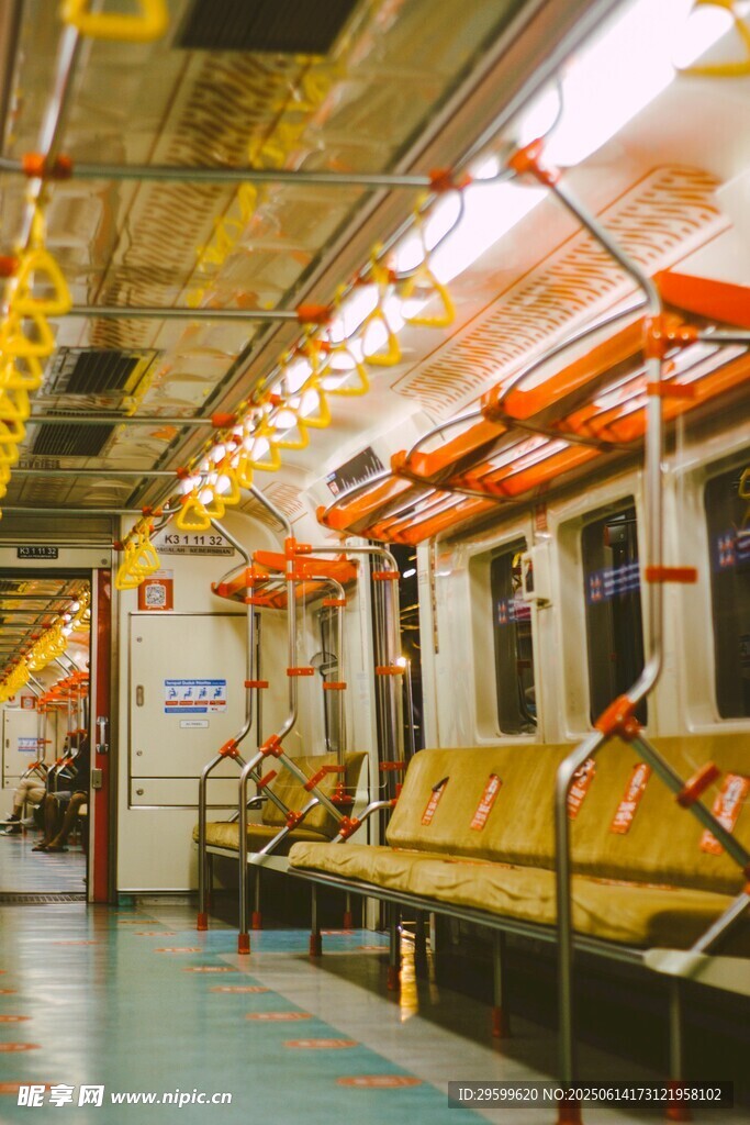 地鐵車廂內景展示