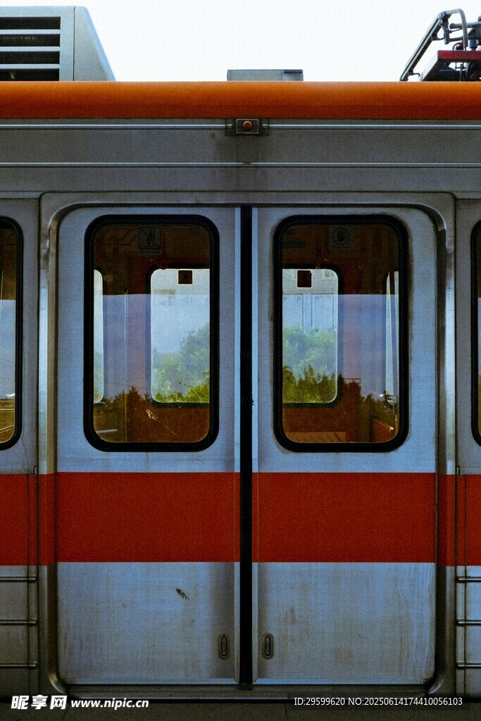 復(fù)古風(fēng)格的列車車廂外觀
