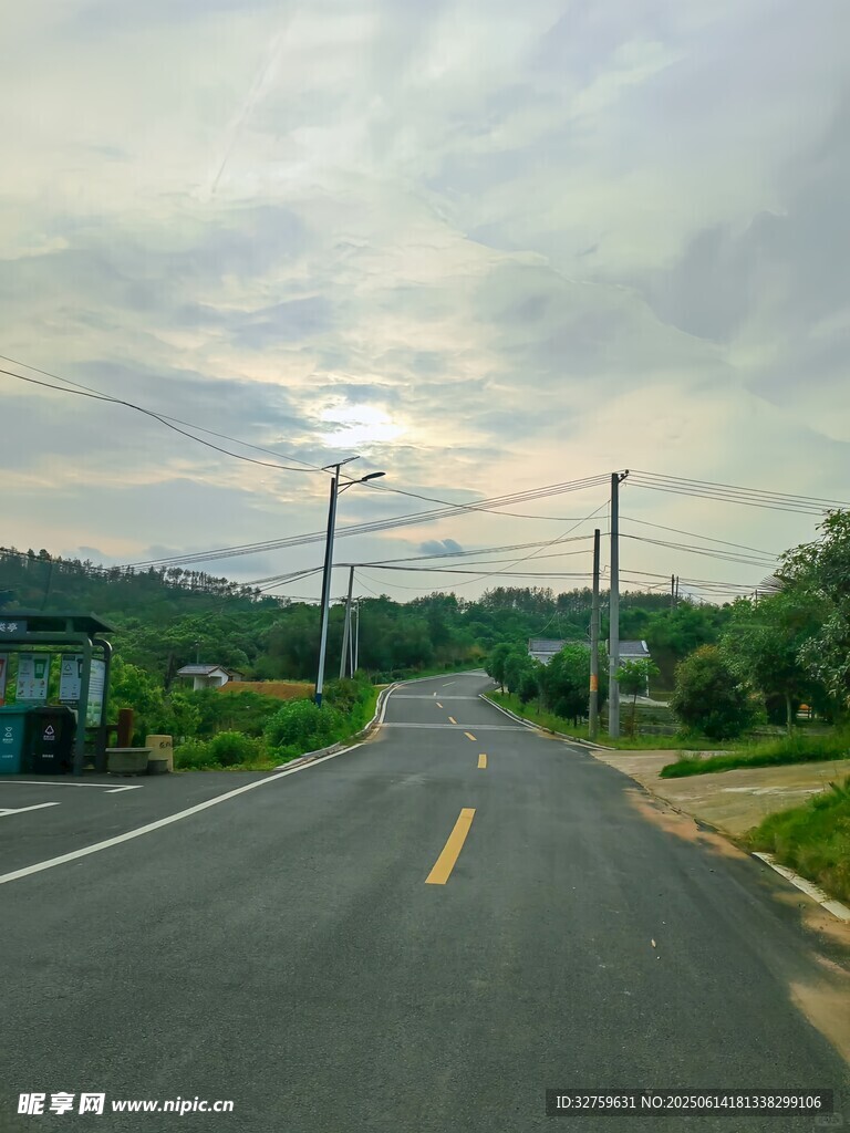 鄉(xiāng)村公路風(fēng)景
