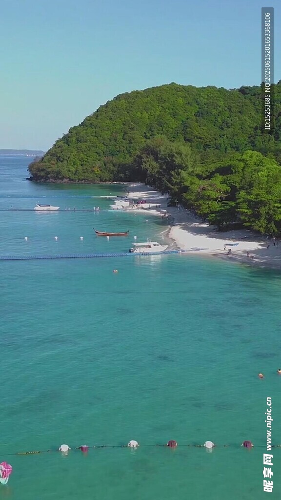 碧海青山間的美麗海岸線