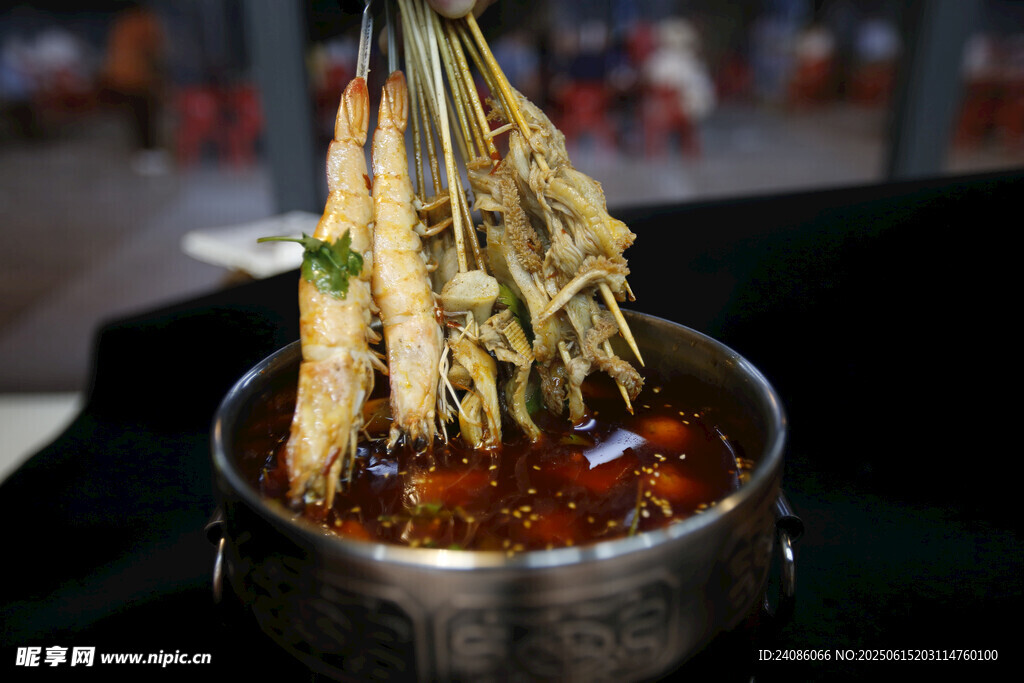 香辣串串鍋中美味串串香