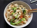 美味蔬菜拌面