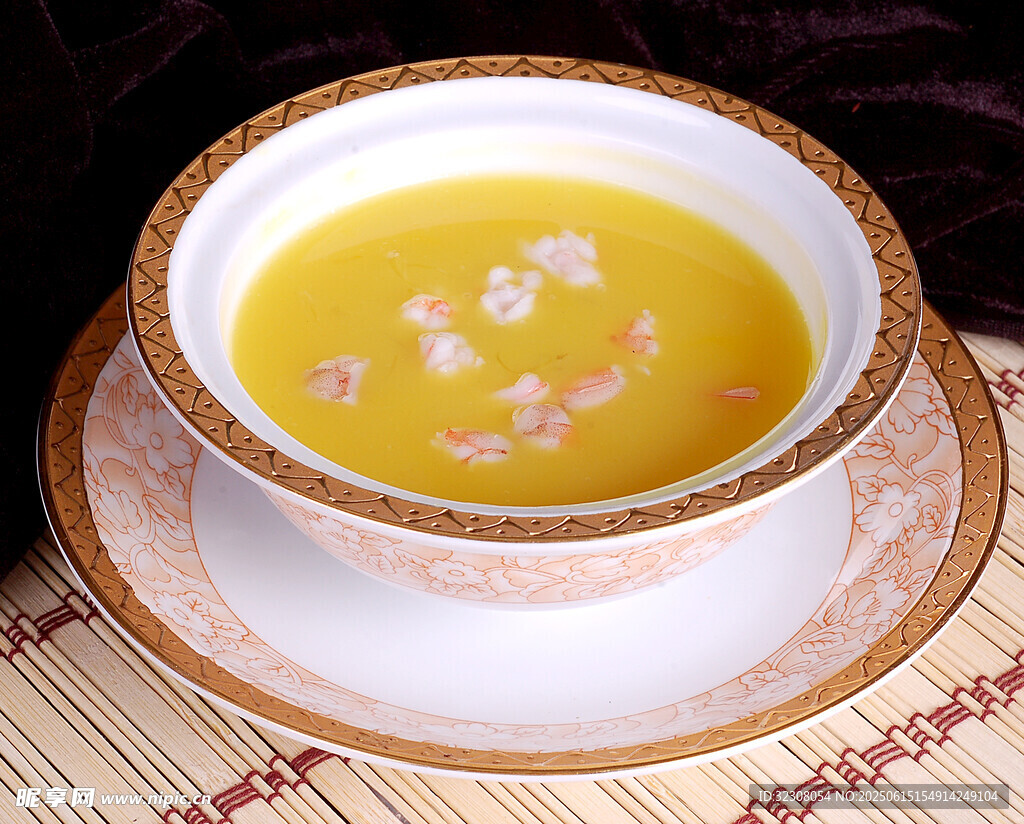 金湯點綴花形美食