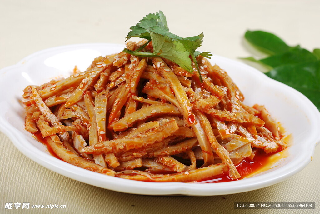 香辣爽口涼拌豆腐絲