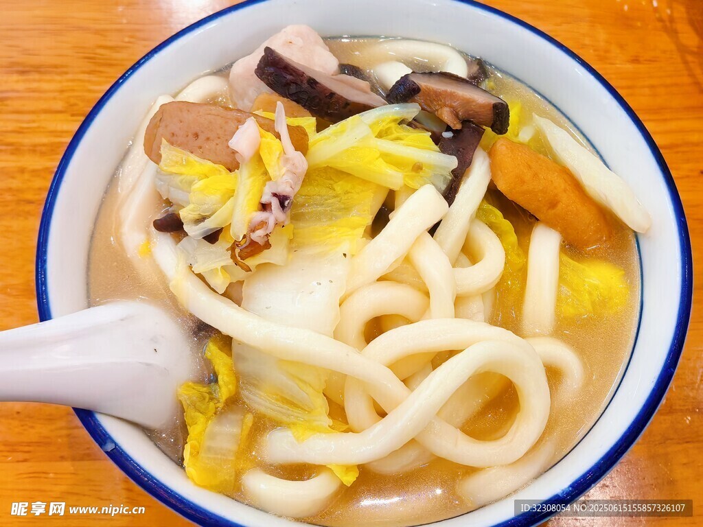 美味菌菇湯面