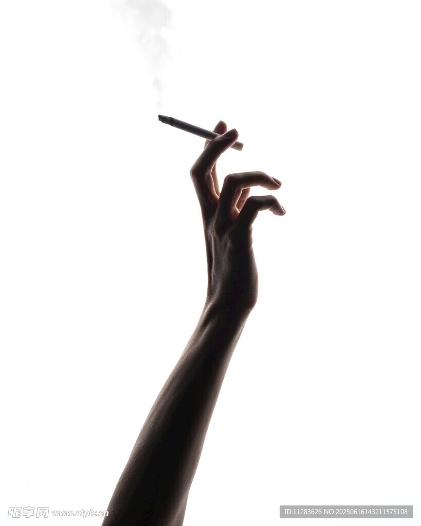 手持香煙的手部剪影